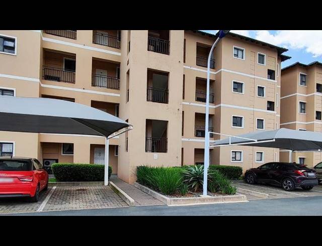 1 BEDROOM TOWNHOUSE FOR SALE IN LILIANTON